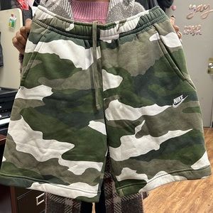 Army shorts nike mens
